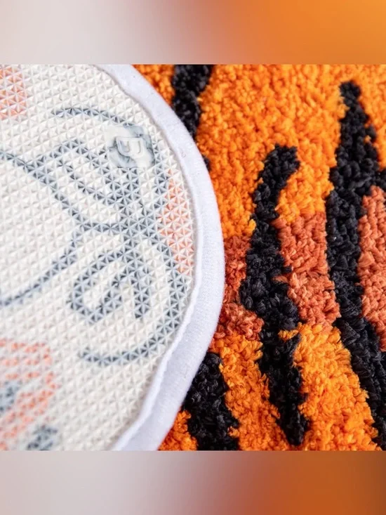 Tiger Print Rug - Picture 3 of 8